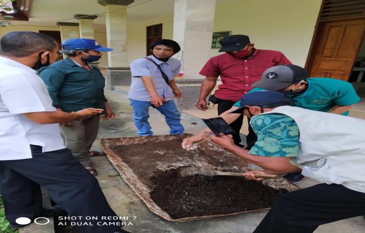 Diperpa Bekerjasama dengan UPTD Lab. Perlindungan Tanaman Perkebunan Prov Bali Memberikan Bimtek Gratis Kepada Petani Badung dalam Mengantisipasi Serangan Hama Penyakit Vanili