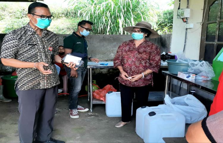 Ka. Diperpa Hadiri Bimtek Klinik Pengendalian Hama Terpadu (PHT) dari BPTPH Bali, di Kelompok Tani Saritani, Belok Sidan, Petang