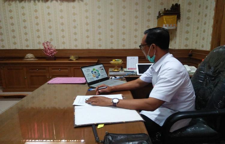 Ka. Diperpa Rabu, 24/6/2020 hadir dalam Webinar Nasional “REFORMASI BIROKRASI DI TENGAH PANDEMI COVID-19: DAPATKAH BERLANJUT?